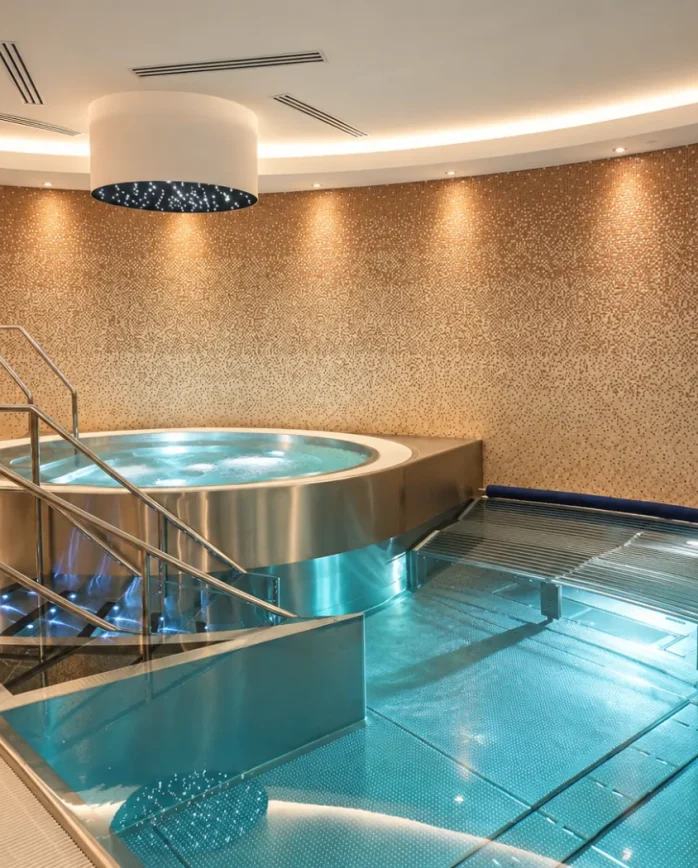 Whirlpool s teplou vířivou vodou ve wellness Antonie Hotel Frýdlant